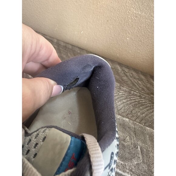 Brooks Ghost 14 Men’s Sz 11 Gray/Red Running Athletic Shoes Sneaker 1103691D078 - Picture 5 of 7